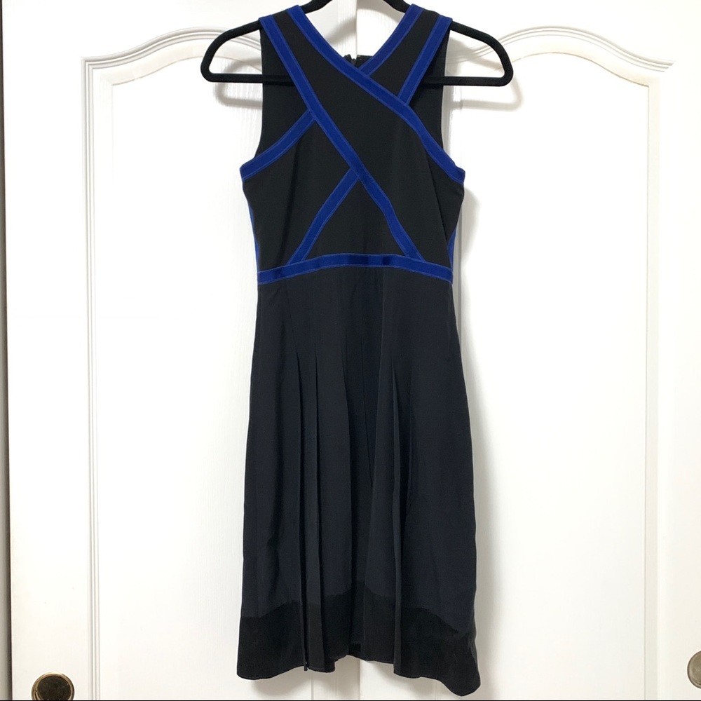 OHNE TITEL Black and Blue Pleated Silk Knee Cocktail Dress